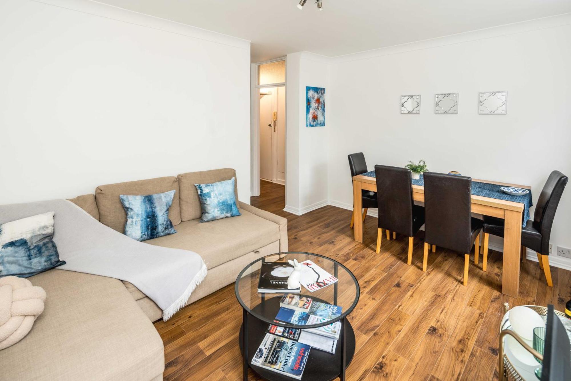 Beautiful 2-bed, 2 Bathrooms Flat In Zone 1, - Just Minutes Walk To High Street Kensington, Earls Court, Hyde Park Apartament Londra